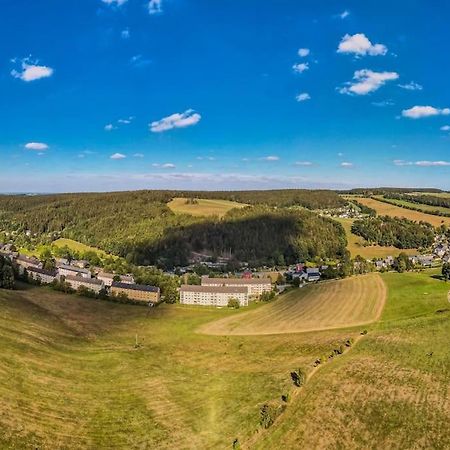 Franzis Feriendomizil Im Herzgebirge Am Skihang Auerbach  Exterior photo